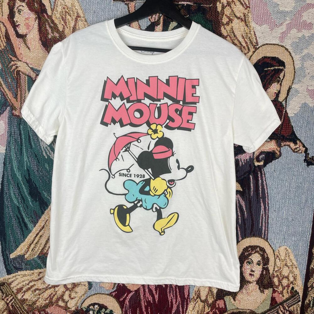 minnie mouse white decal tshirt